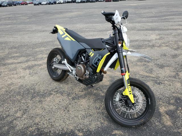 Husqvarna 701 черный