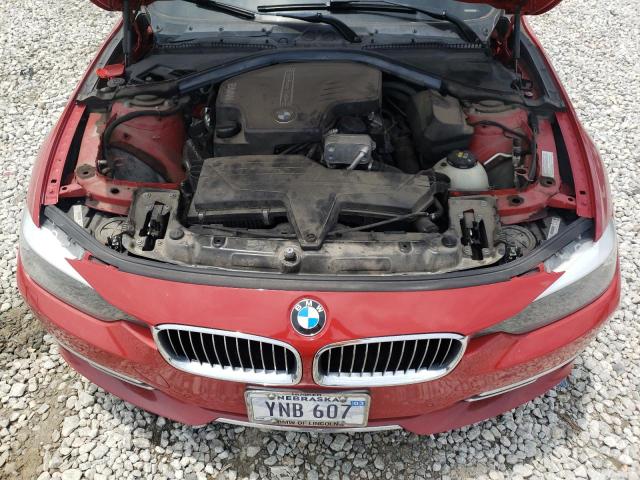  BMW 3 SERIES 2015 Красный