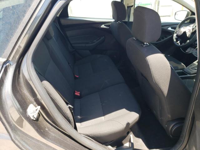 1FADP3K24FL275672 Ford FOCUS SE