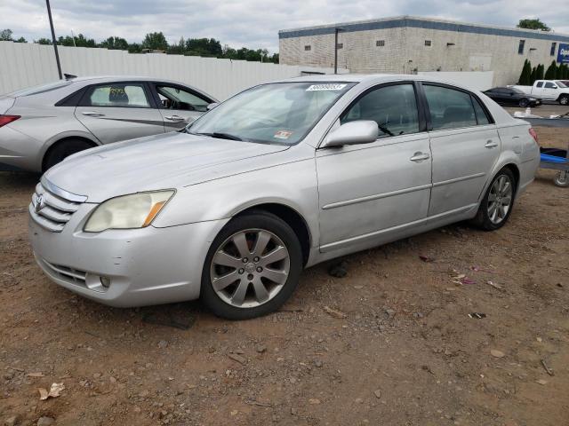 2005 Toyota Avalon XL