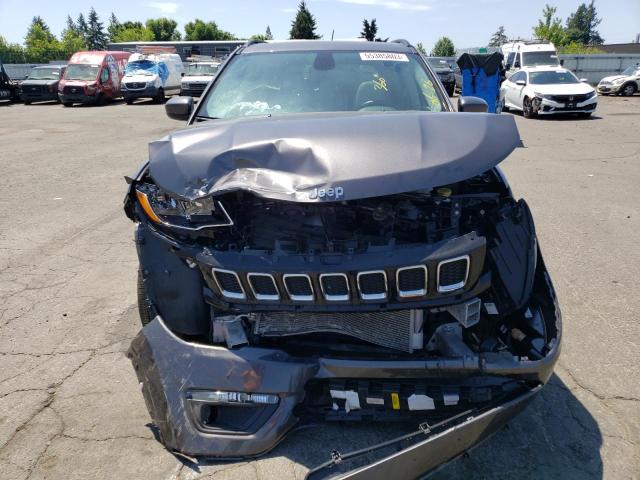 3C4NJDBB9KT803212 Jeep Compass Latitude