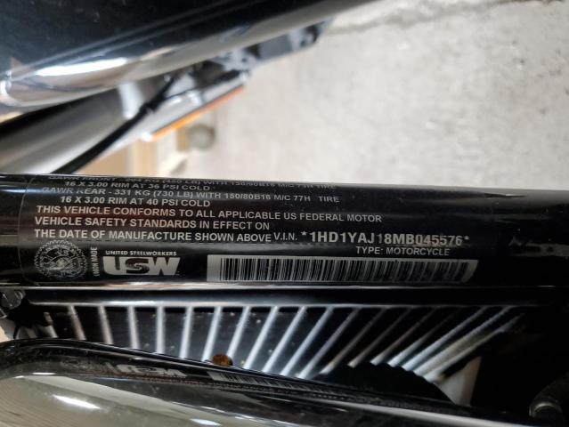 2021 HARLEY-DAVIDSON FLHC 1HD1YAJ18MB045576