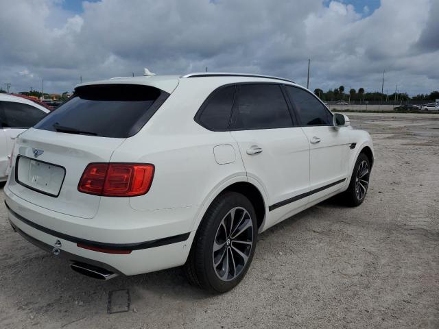 VIN SJAAC2ZVXJC016875 2018 Bentley Bentayga no.3