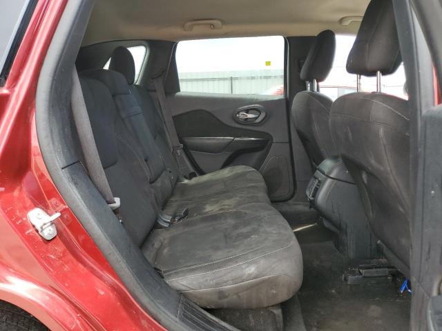 1C4PJMCS3GW103744 Jeep Cherokee Latitude