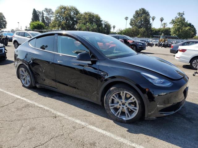 7SAYGAEE4NF402124 Tesla Model Y