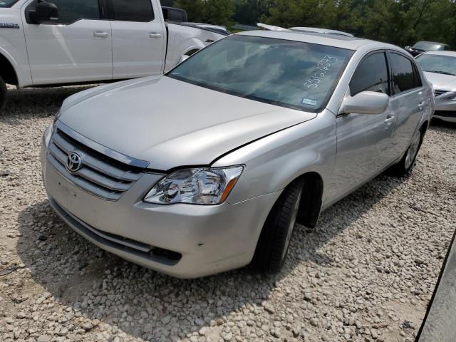 2005 Toyota Avalon XL