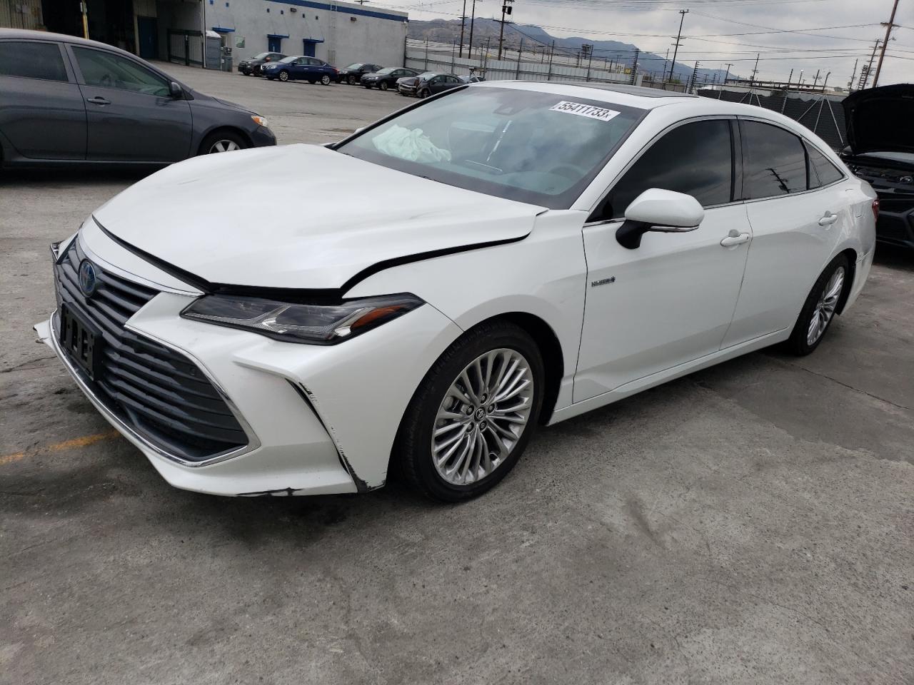 Toyota Avalon Hybrid 2020