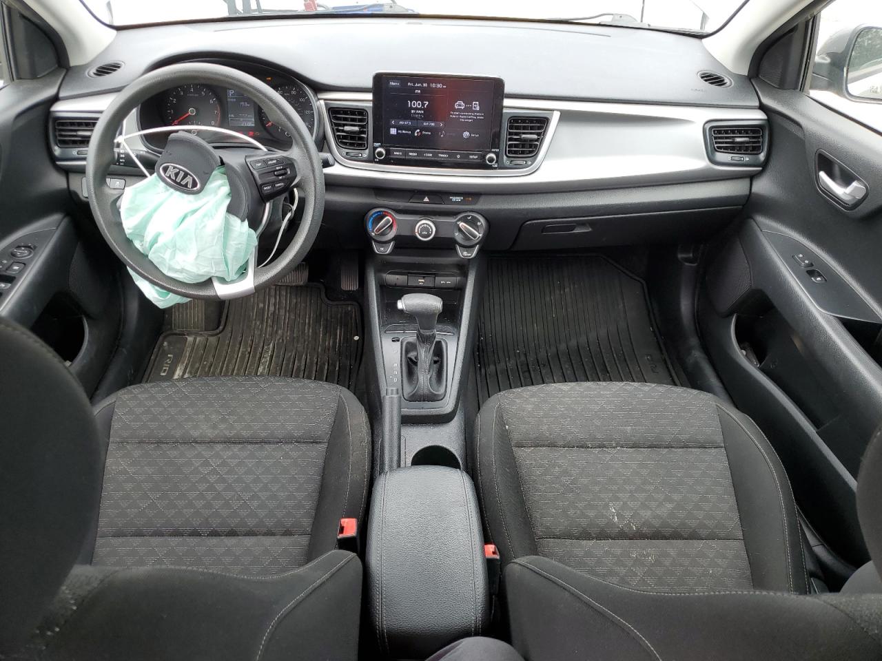 3KPA24AD0ME370501 2021 Kia Rio Lx