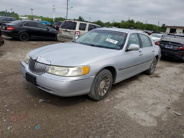 2001 Lincoln Town Car Signature