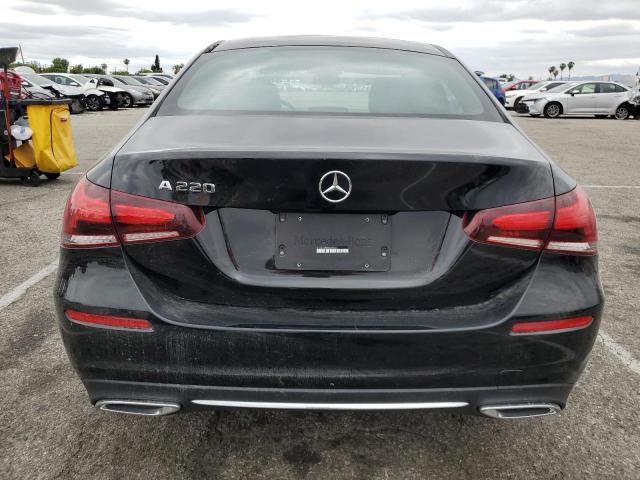 W1K3G4EB3NJ340065 Mercedes-Benz A 220