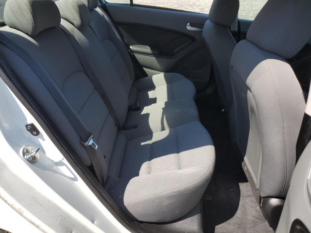 3KPFK4A78HE044032 KIA FORTE LX
