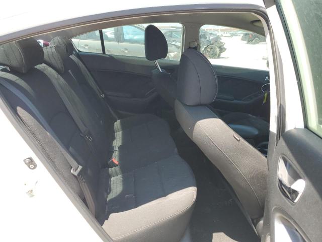 KNAFK4A60G5610070 KIA FORTE LX
