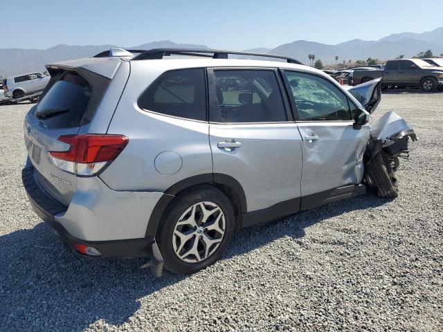 JF2SKAJC7LH403305 Subaru Forester Premium