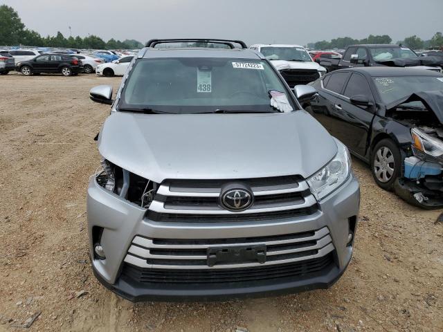 5TDJZRFH6JS856963 Toyota Highlander Se