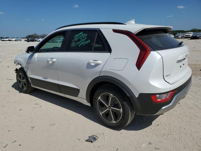 KNDCR3LEXP5081226 Kia Niro EX 2