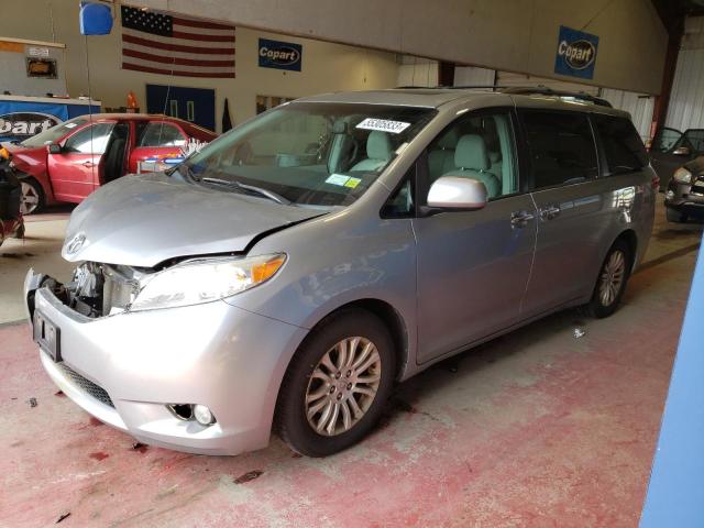 2013 Toyota Sienna XLE