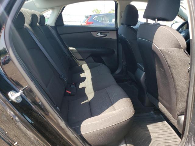 3KPF24AD7KE053477 KIA FORTE FE