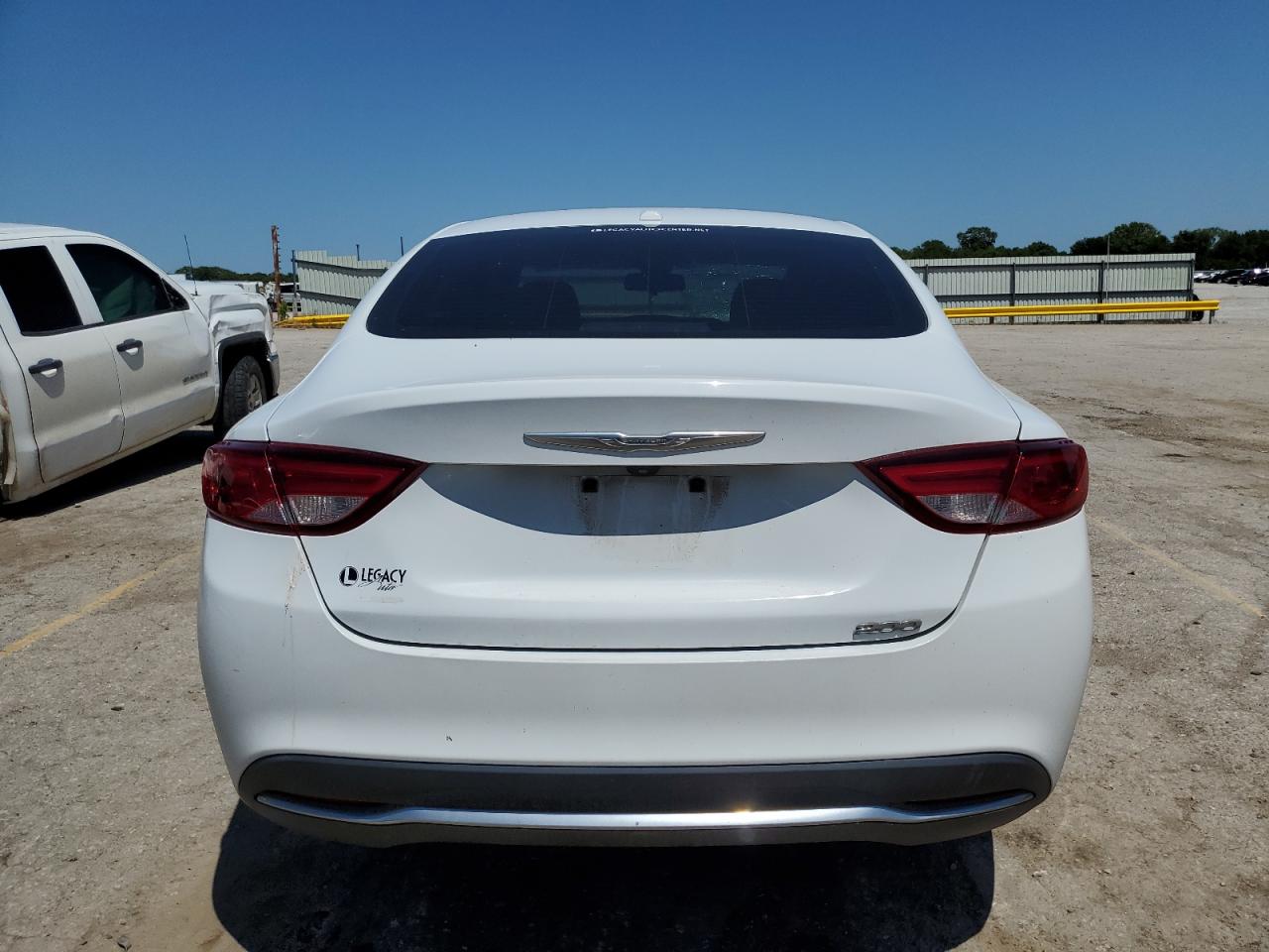 2015 Chrysler 200 Limited vin: 1C3CCCAB0FN728259