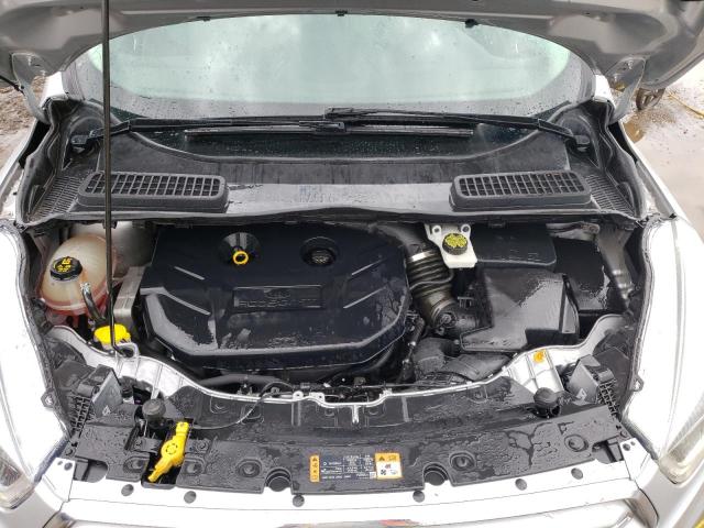 1FMCU9J92HUA95941 Ford Escape Titanium