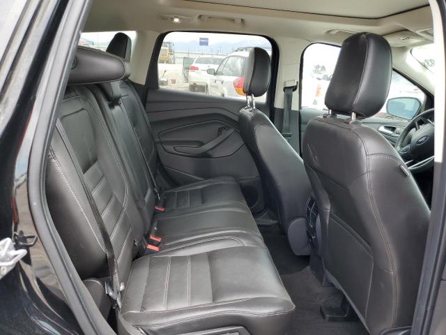 1FMCU9J97JUA23297 Ford Escape Titanium
