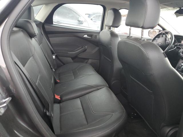 1FADP3J28JL326598 Ford Focus Titanium
