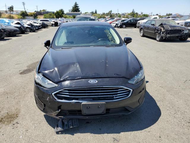 3FA6P0LUXKR188927 Ford FUSION SE