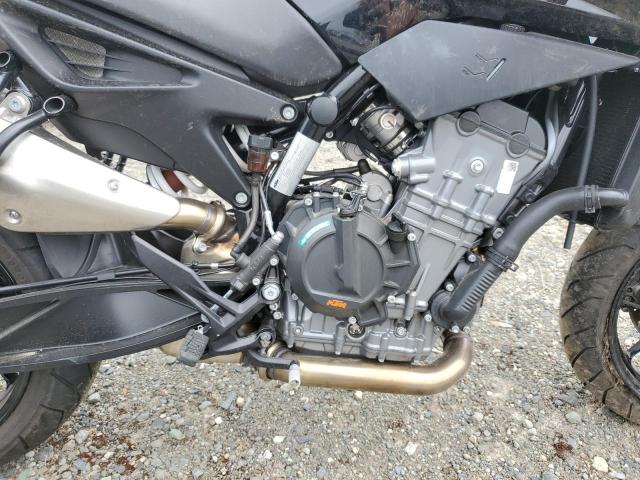 2022 KTM 890 DUKE R - VBKTU9403NM829840