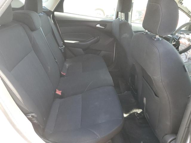 1FADP3K29JL280472 Ford FOCUS SE