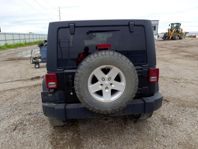 1C4BJWDG5HL744090 Jeep Wrangler Unlimited Sport