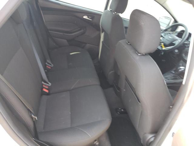 1FADP3K2XGL325475 Ford FOCUS SE