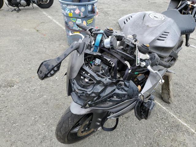 2018 YAMAHA YZFR6 C JYARJ28Y0JA001277