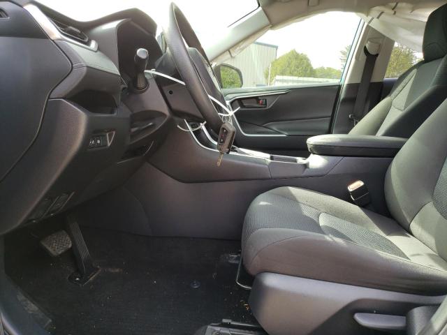 JTMF1RFV5KJ004055 Toyota RAV4 LE
