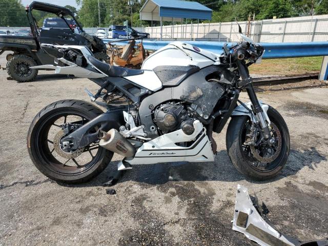 2017 HONDA CBR1000 RA - JH2SC7751HK000977