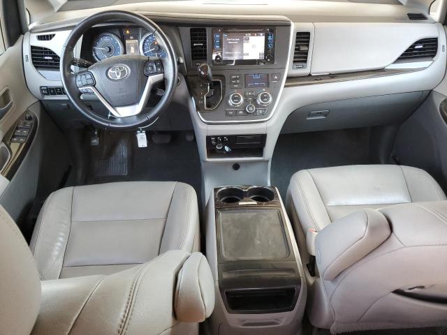 5TDYZ3DC7HS811186 Toyota SIENNA XLE