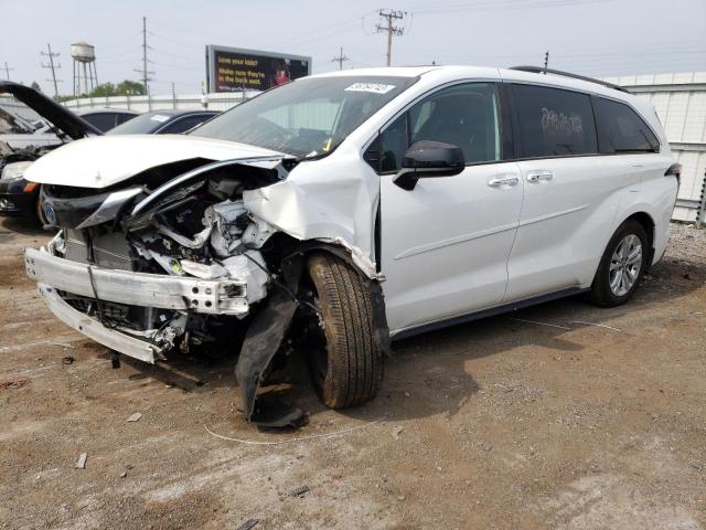 2022 Toyota Sienna XSE