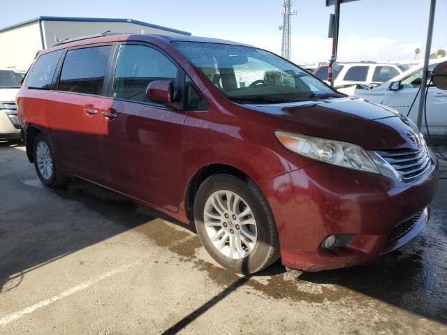 5TDYZ3DC7HS811186 Toyota SIENNA XLE