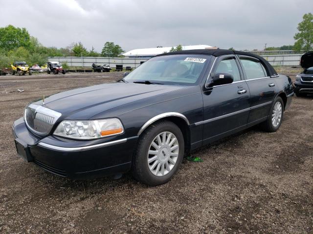 2005 Lincoln Town Car Signature