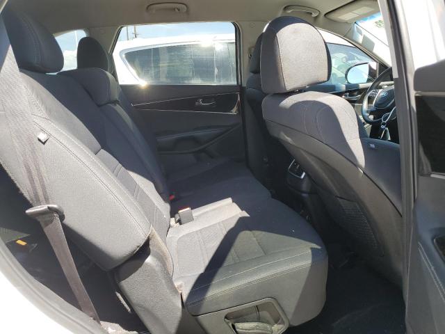 5XYPGDA58KG553438 KIA SORENTO LX