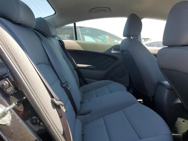 3KPFK4A71JE234082 KIA FORTE LX