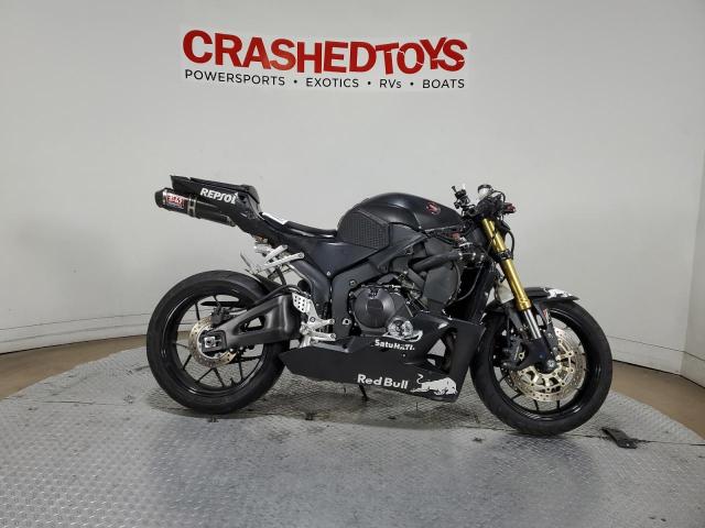 2018 HONDA CBR600 RR - JH2PC40H9JK400008