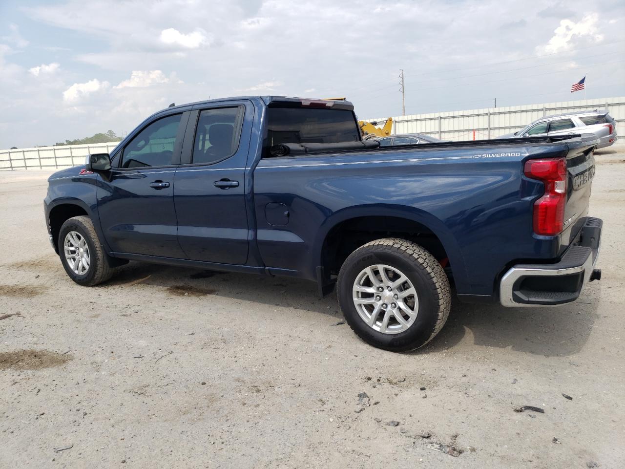 1GCRYDED4LZ105577 2020 Chevrolet Silverado K1500 Lt