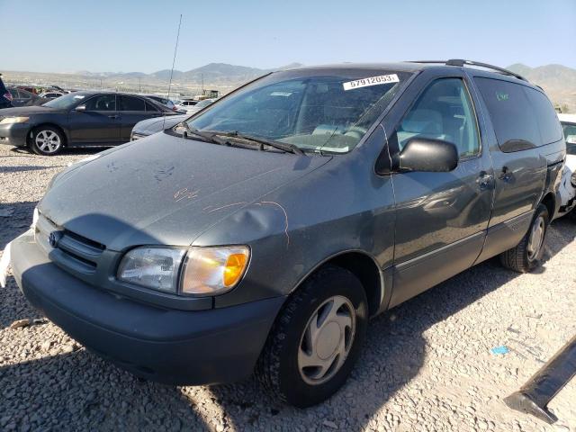 1998 Toyota Sienna LE