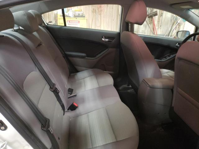 KNAFX4A63G5538895 KIA FORTE LX