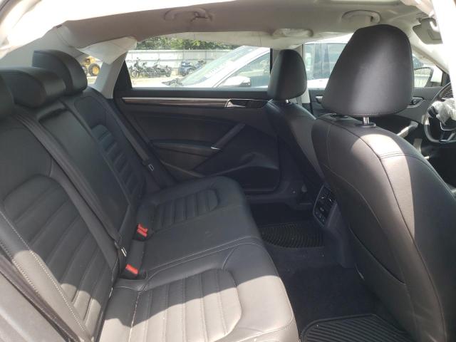 2017 VOLKSWAGEN PASSAT SEL - 1VWCT7A35HC053564