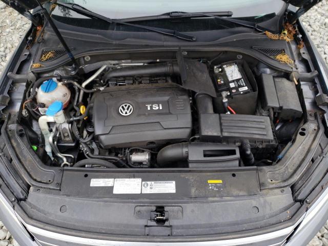  VOLKSWAGEN PASSAT 2017 Сірий