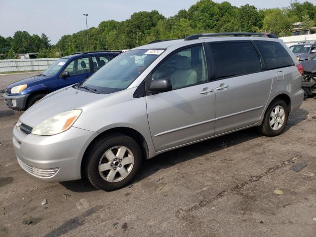 2004 Toyota Sienna CE