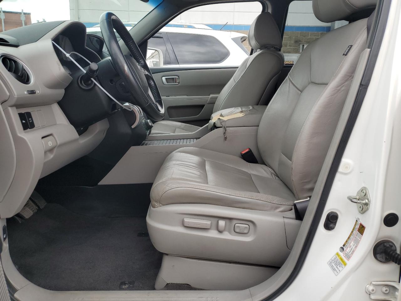 5FNYF4H99AB023338 2010 Honda Pilot Touring