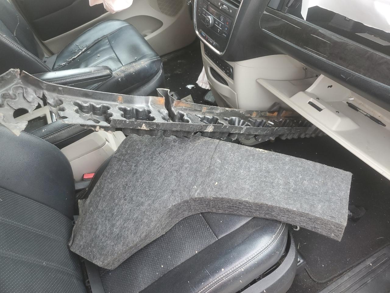 2C4RC1CG9DR536275 2013 Chrysler Town & Country Touring L