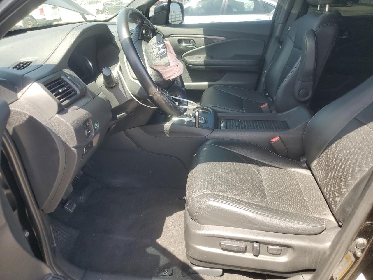 5FNYF7H50KB010901 2019 Honda Passport Exl