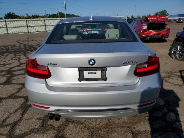  BMW 2 SERIES 2015 Srebrny